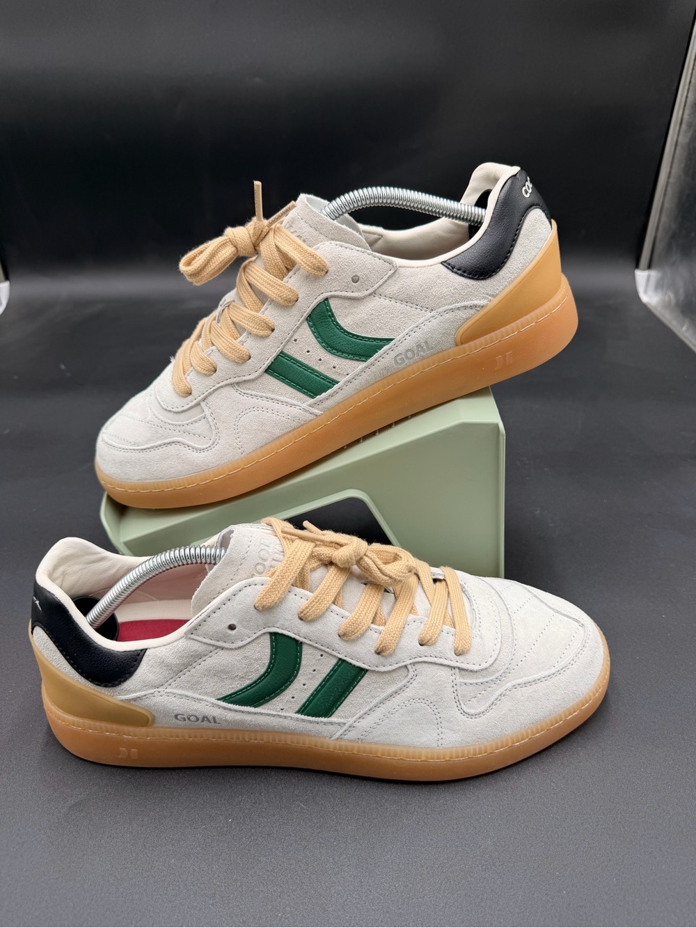 Coolway Casual Green-Accent Suede Men's Sneakers